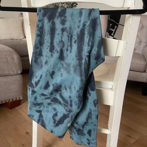 90° by reflex leggings, size small